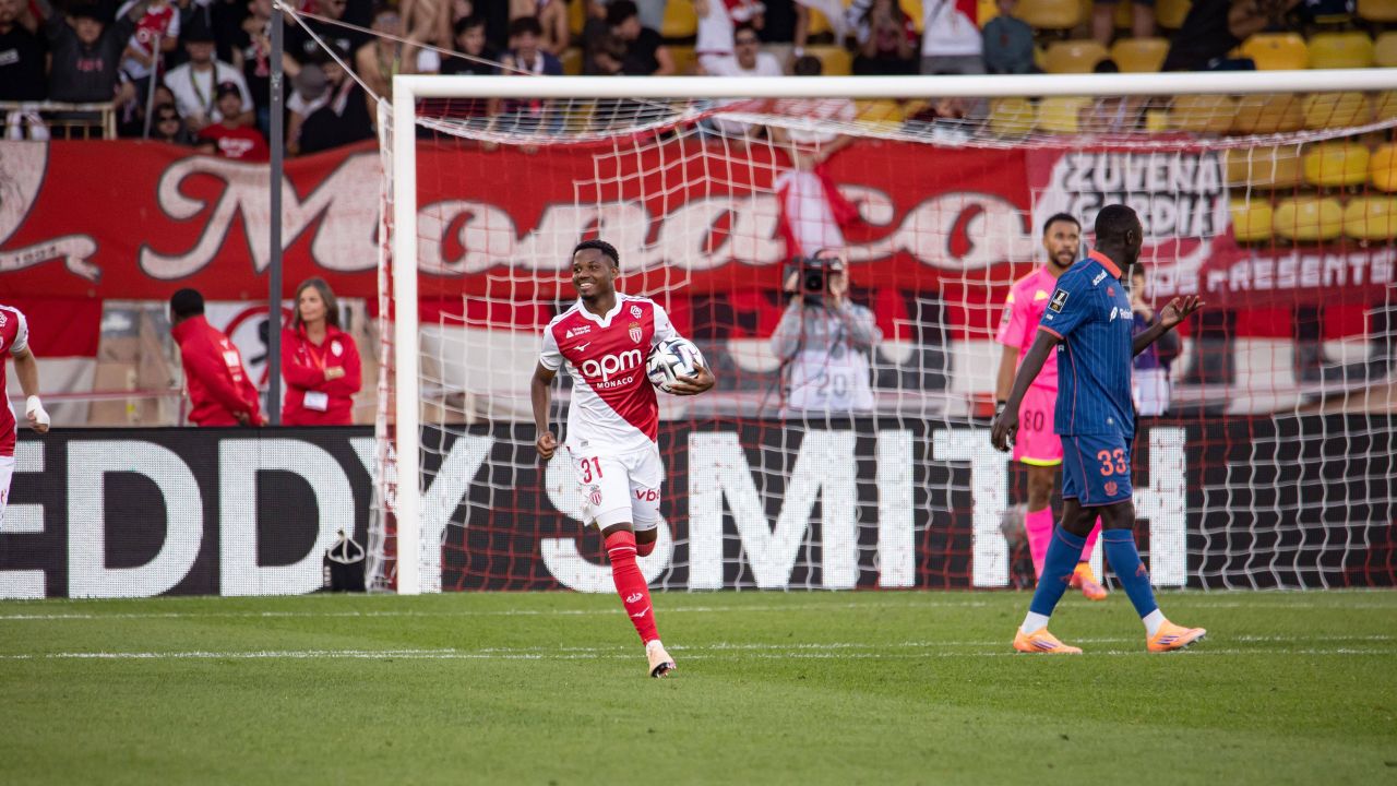 Ansu Fati, cu 5 goluri înscrise la debutul în Ligue 1, a doborât un record vechi de 78 de ani!