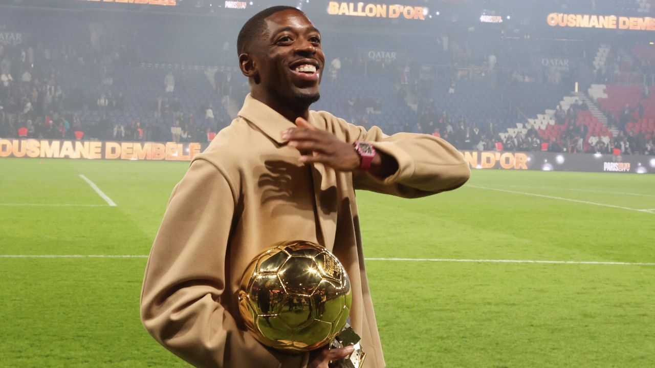 Ousmane Dembele joacă tare! Salariul uriaș cerut de francez după ce a câștigat Balonul de Aur