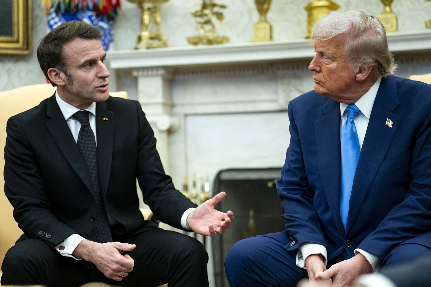 Macron pleacă în Egipt pentru „punerea în aplicare” a acordului dintre Israel şi Hamas