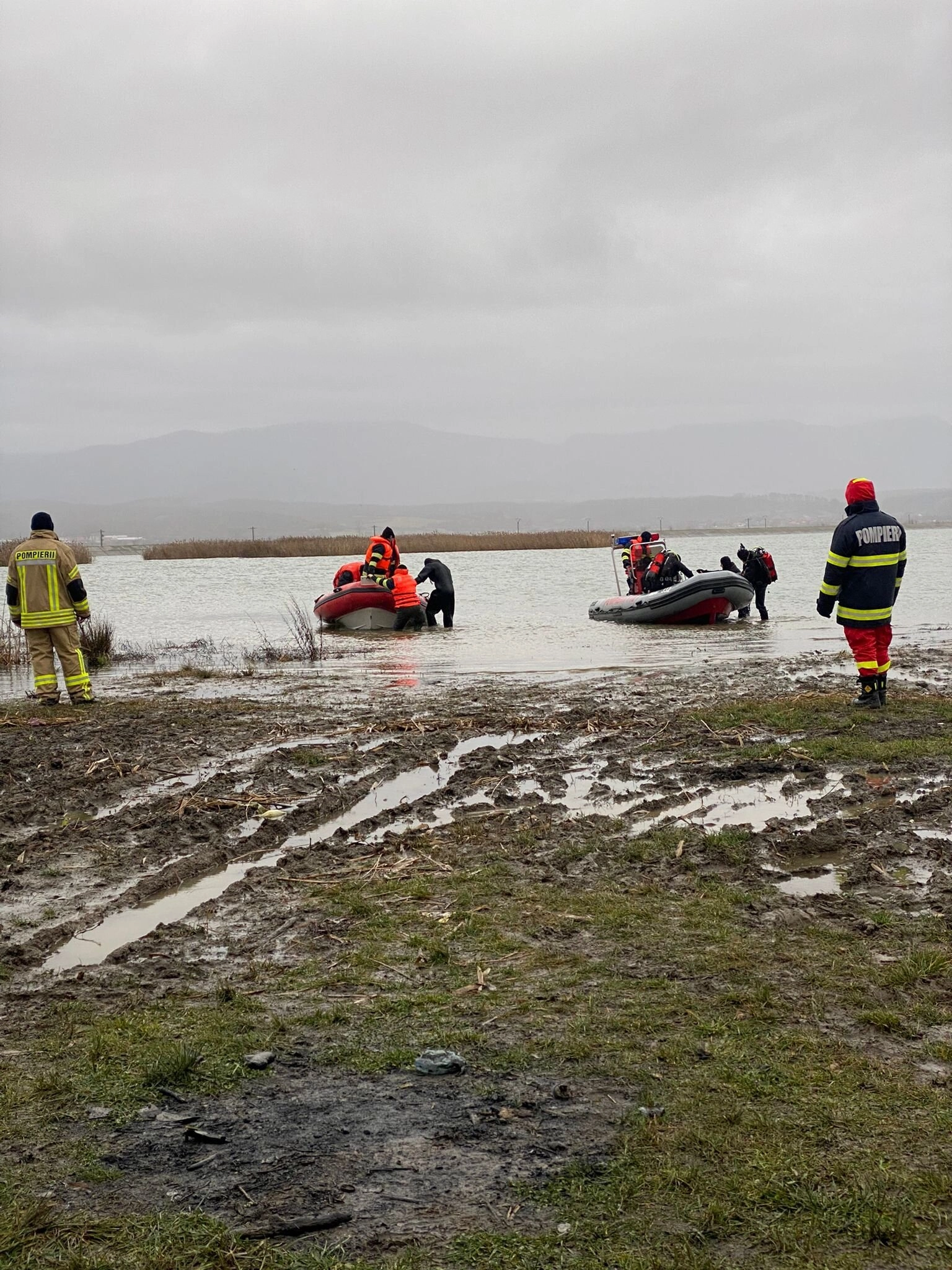 Cadavrul unei femei, găsit în apa Canalului Dunăre – Marea Neagră