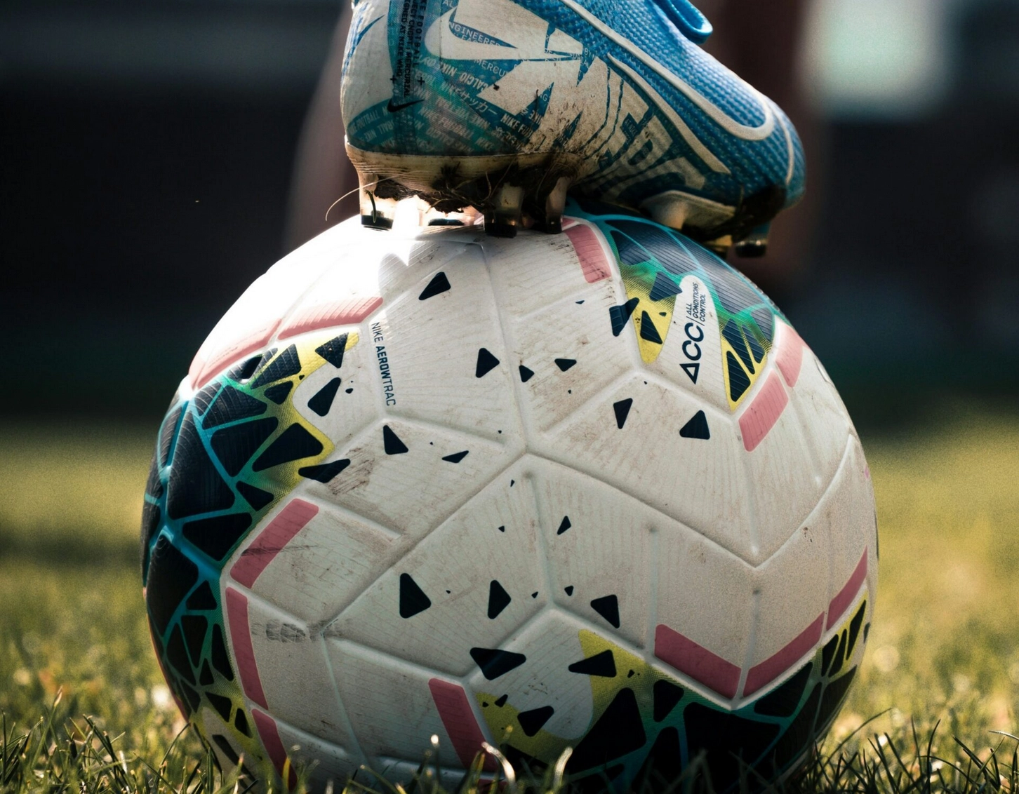 Genoa şi Fiorentina au remizat, scor 2-2. Napoli a pierdut cu Bologna, scor 0-2