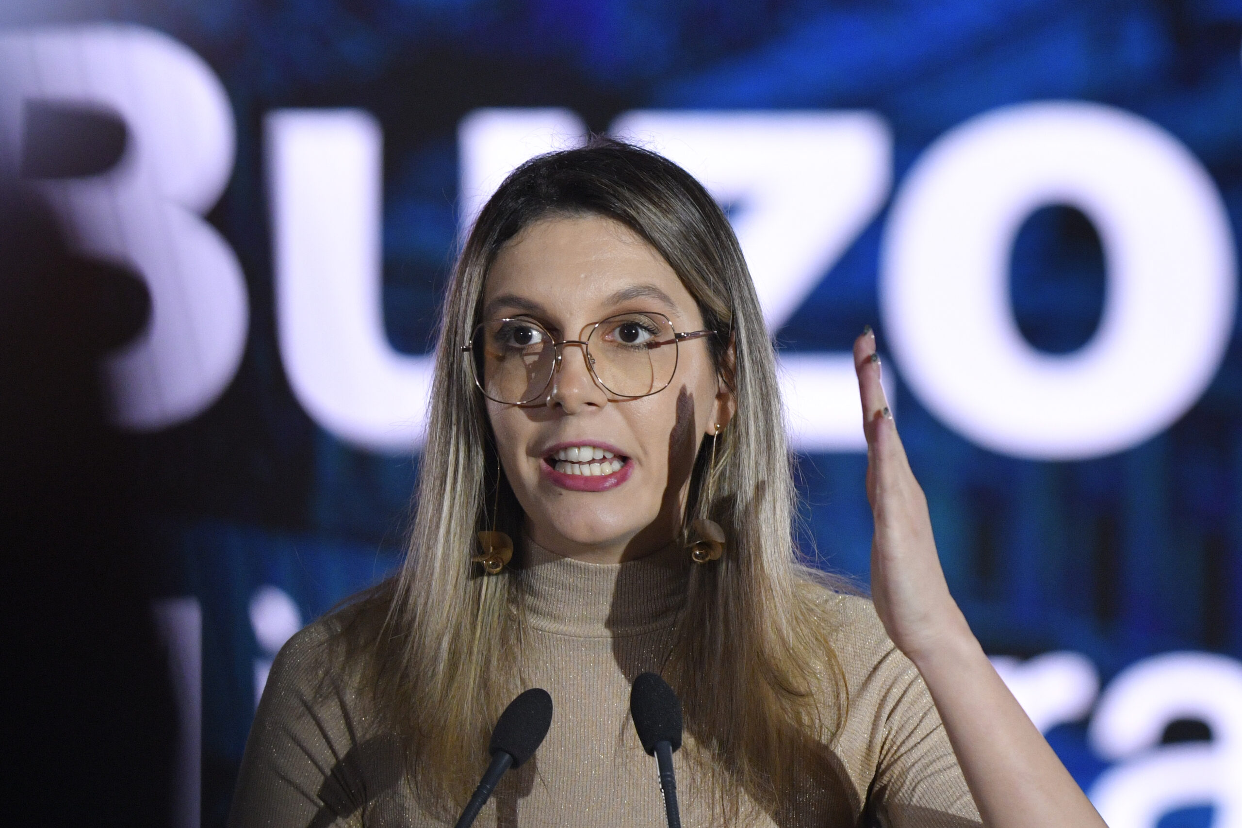 Buzoianu se ține cu dinții de funcție. Acuză PSD că scandalul de la Paltinu este un pretext pentru a opri refoma de la Romsilva: „Nu cedez la șantaj”