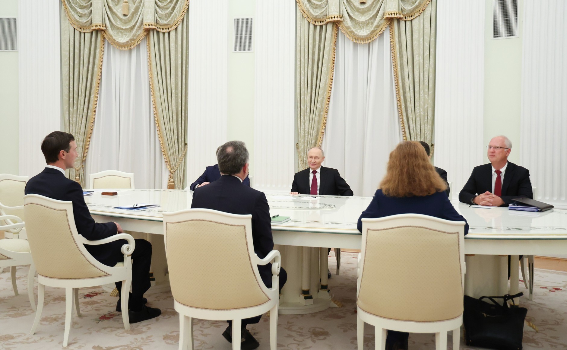 Pace în Ucraina. Negocierile dintre Statele Unite și Ucraina de la Miami s-au încheiat. Kremlinul așteaptă răspunsul Casei Albe