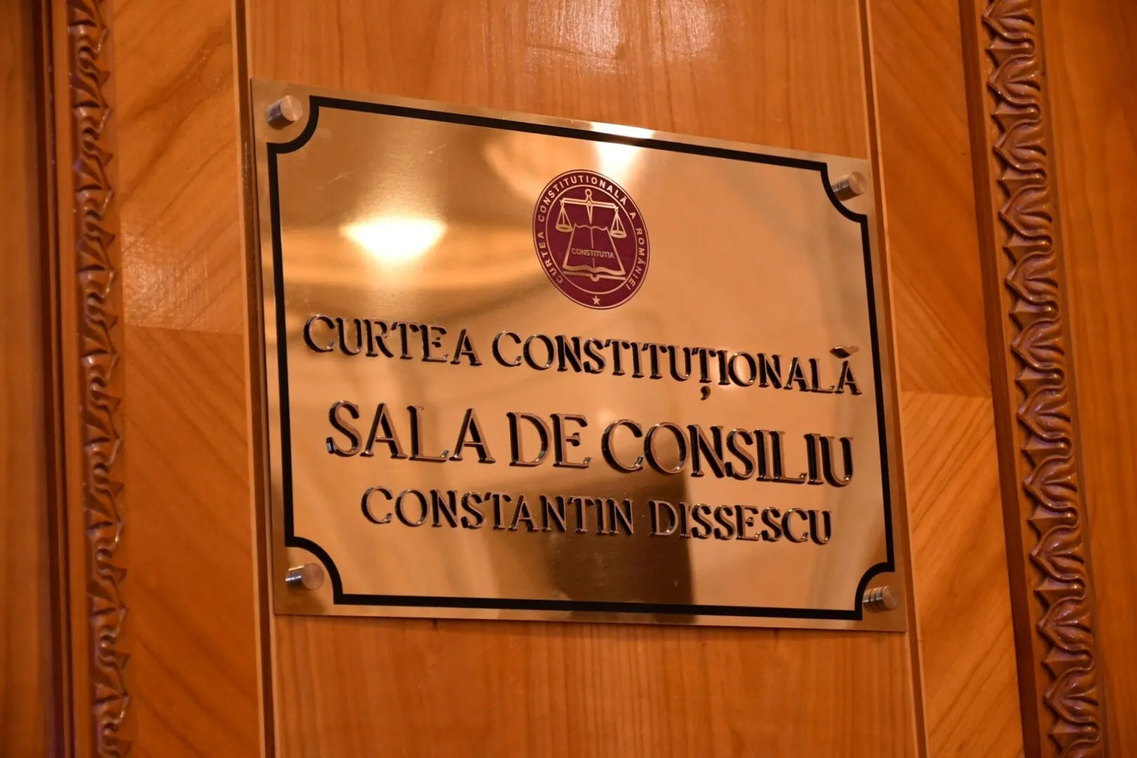 Nu boicot, ci apărarea legii: explicația celor patru judecători CCR pentru ședințele blocate