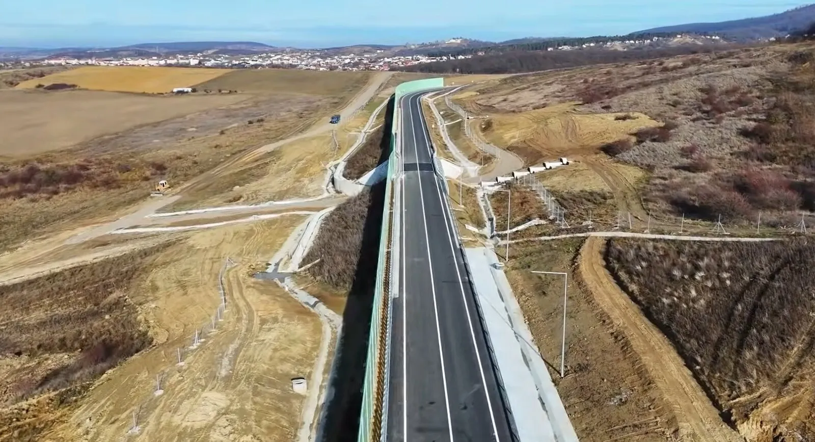 FOTO Inaugurare importantă: România deschide primul drum realizat de chinezi – Miercuri este marea zi