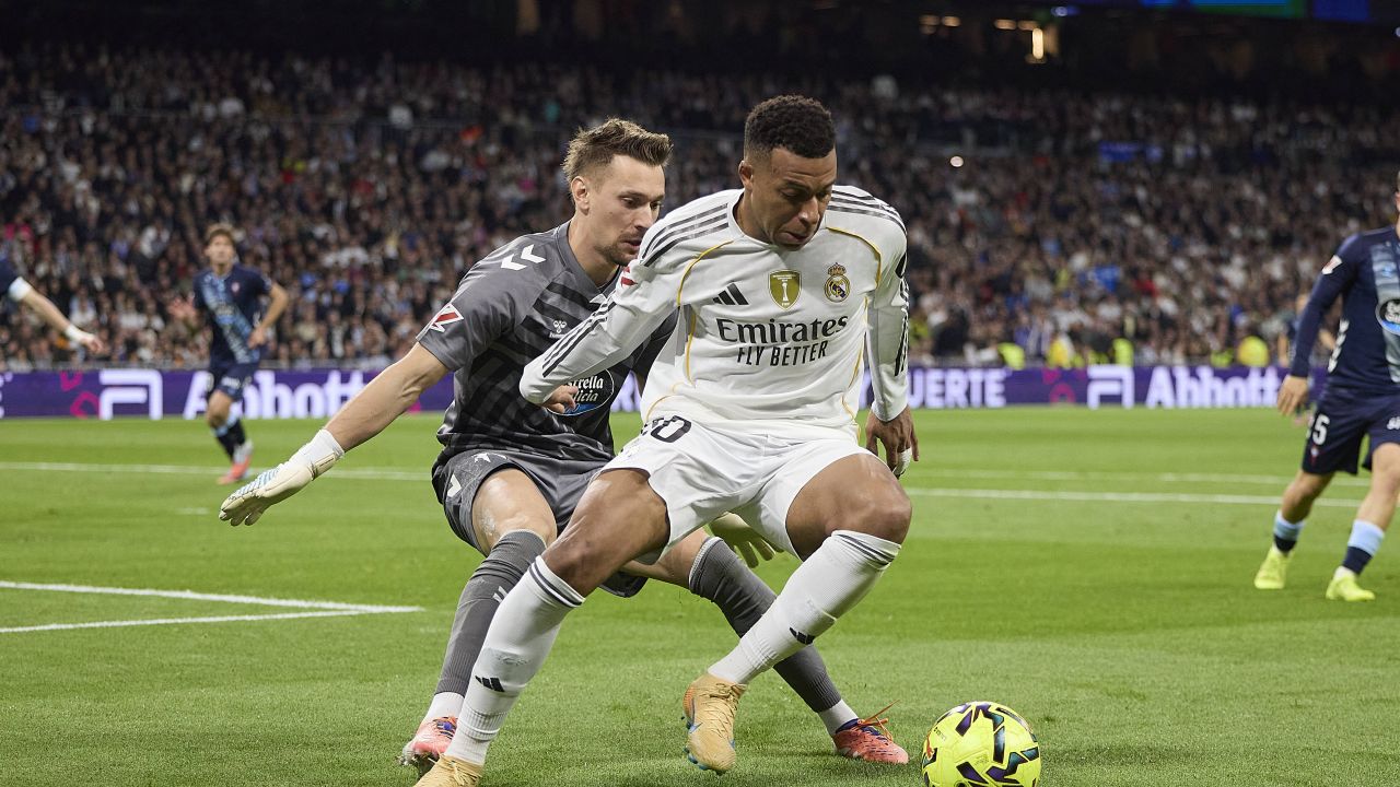 Ionuț Andrei Radu față în față cu Mbappe și Vinicius! Românul, omul meciului în ȘOCUL Real Madrid – Celta Vigo de pe ”Bernabeu”