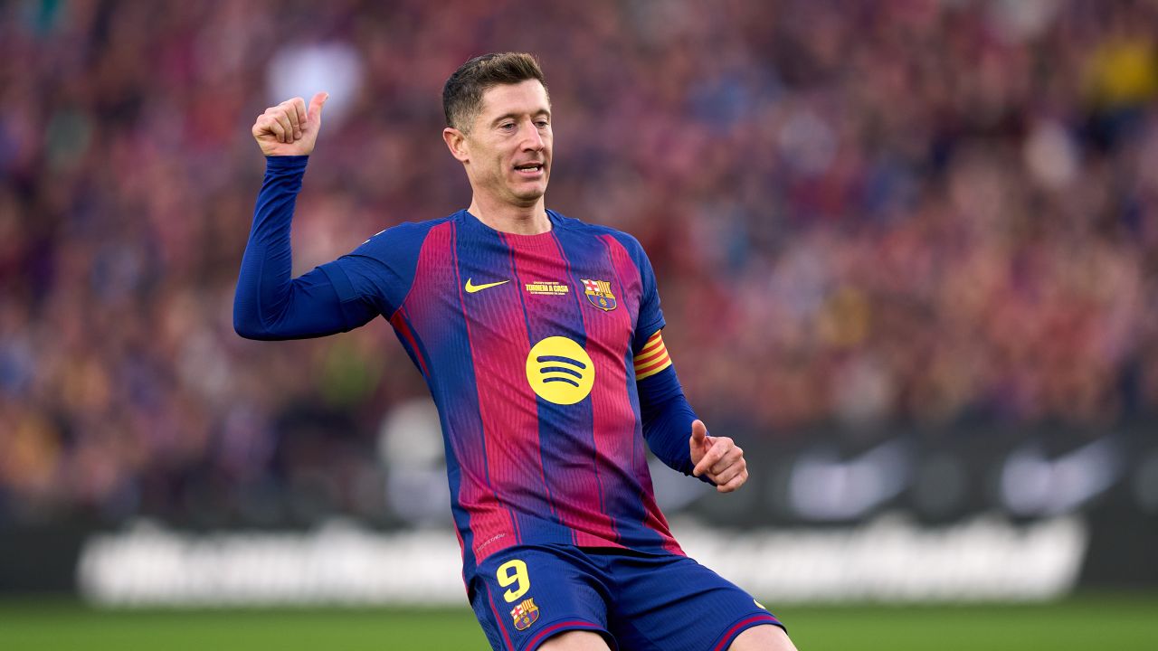 Robert Lewandowski, întrebat direct dacă Barcelona i-a interzis să marcheze pentru a evita un bonus