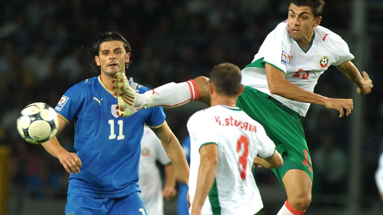 Doi fotbaliști din România au semnat cu Levski Sofia!