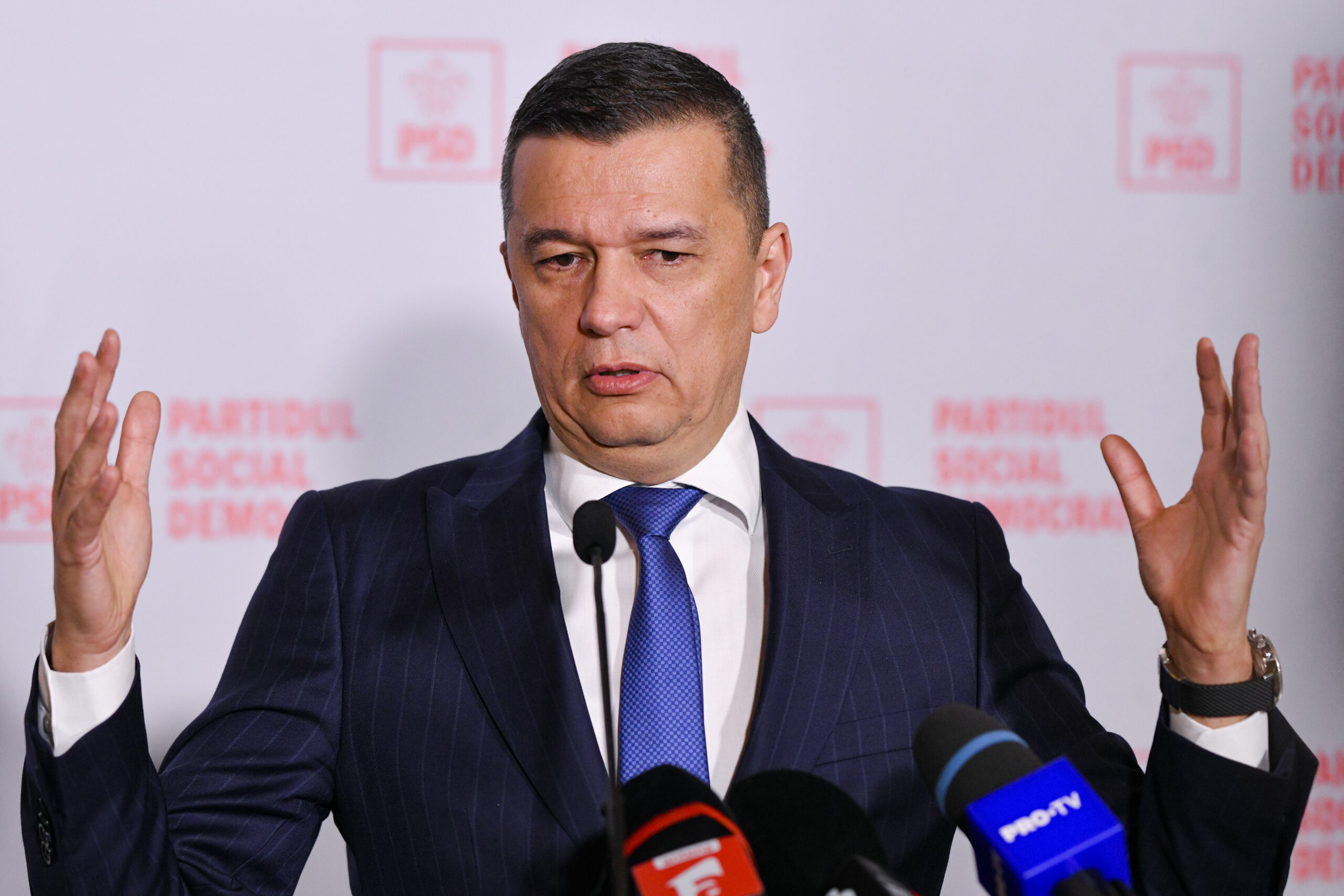 românii, victimele unei „scamatorii elaborate” privind deficitul. „Se dovedește a nu fi fost”
