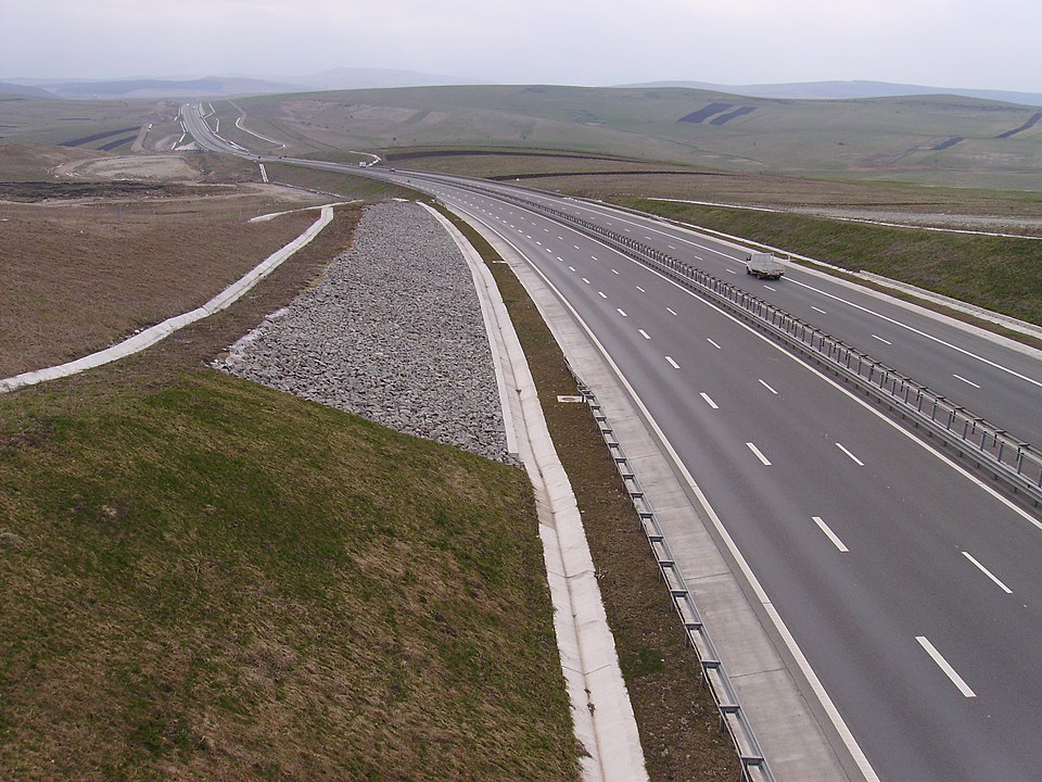 Autostrada care leagă România de Ungaria, denumită „miracol” de presa maghiară: „S-a întâmplat ceea ce era așteptat de la Trianon încoace”