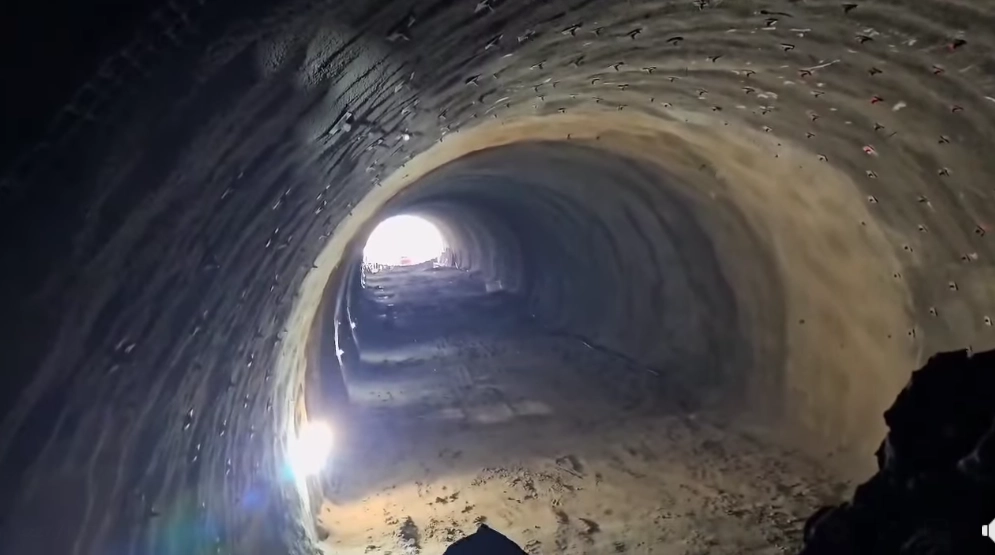 Tunelul Margina-Holdea de pe Autostrada A1, gata pe jumătate