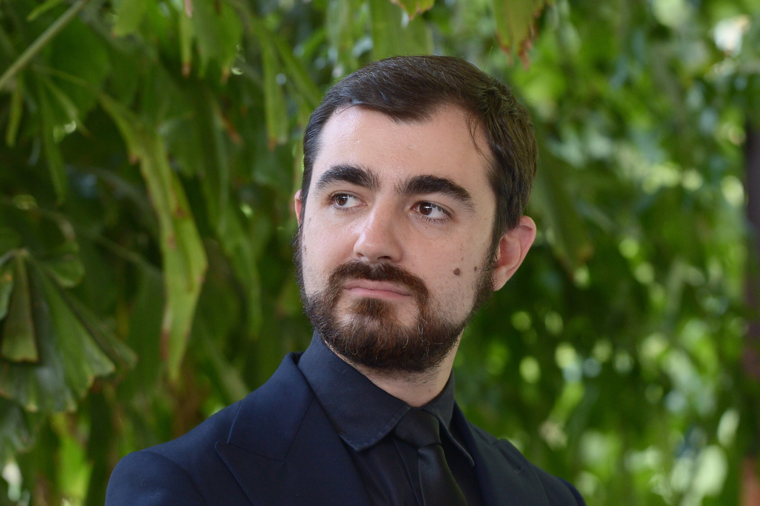 Greva primarilor este despre bani. Dar există o soluție bună pentru România care ar mulțumi pe toată lumea, mai puțin guvernul