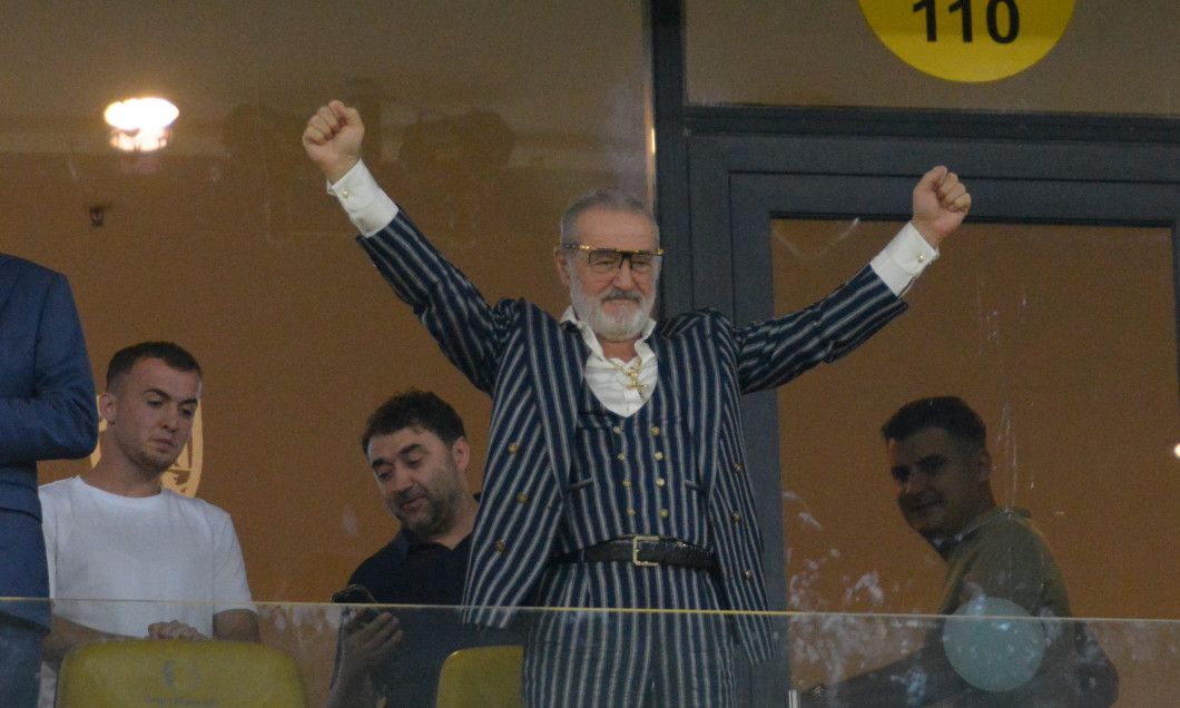 Gigi Becali a dezvăluit cum i-a luat o avere unui milionar la table