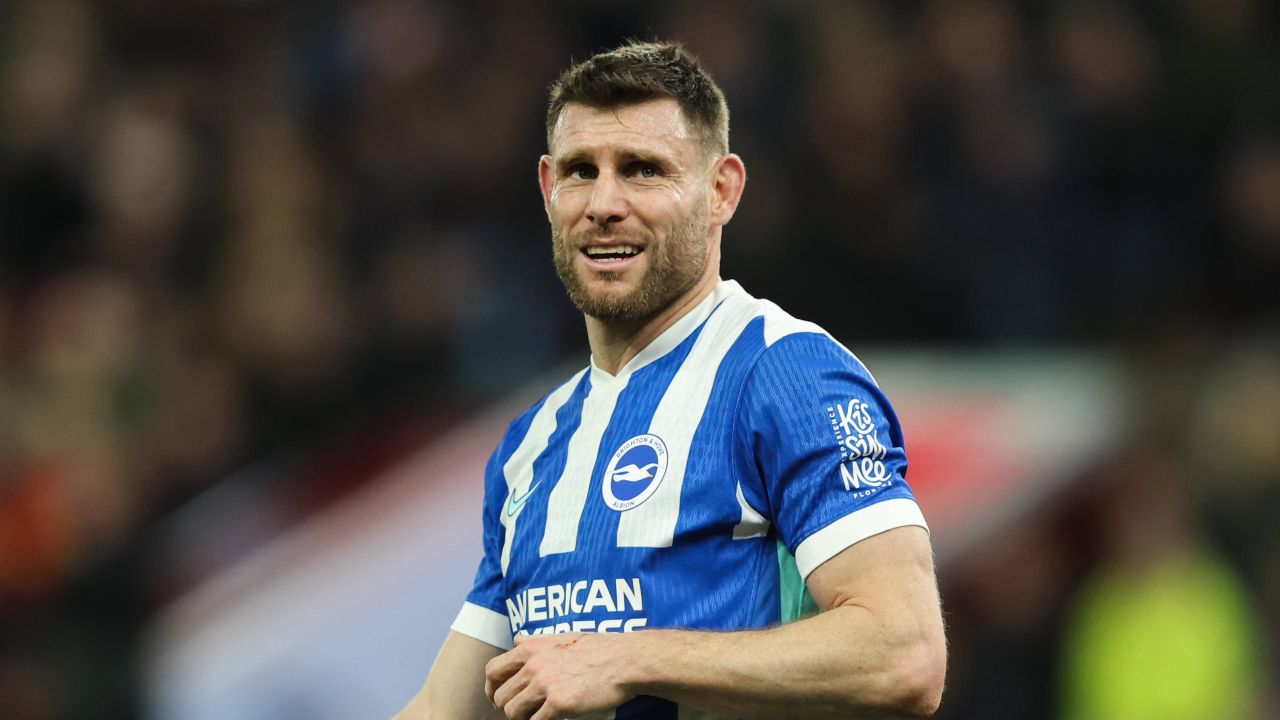 Tocmai a fost egalat recordul de apariții în Premier League! El este „dinozaurul” Angliei