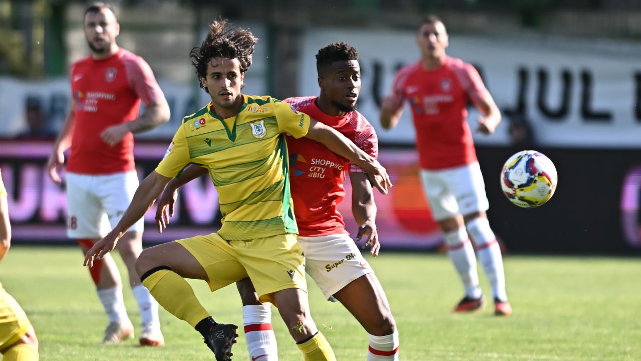 Atacantul de la Juventus Torino refuzat de Gigi Becali a semnat în România!