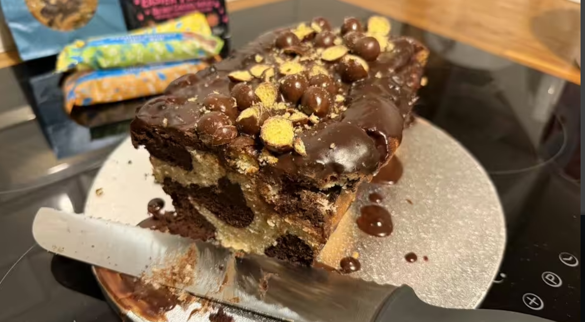 Cum prepari prăjitură marmorată, fără ouă, lapte sau unt. Rezultatul te va uimi