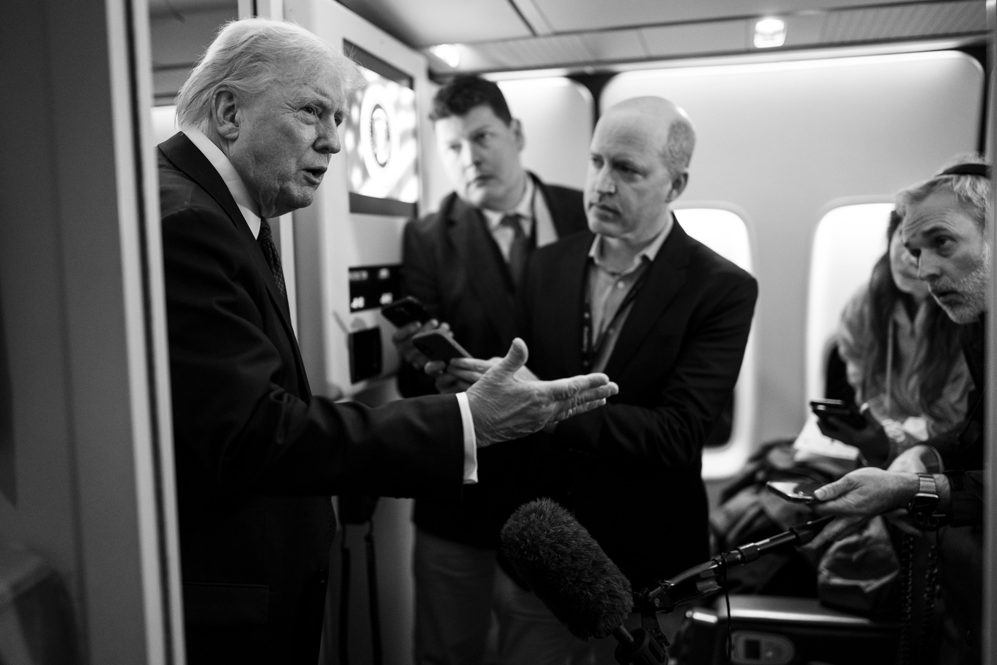 „Le cer să intervină și să-și protejeze propriul teritoriu.“ „Îi vom ține minte!“