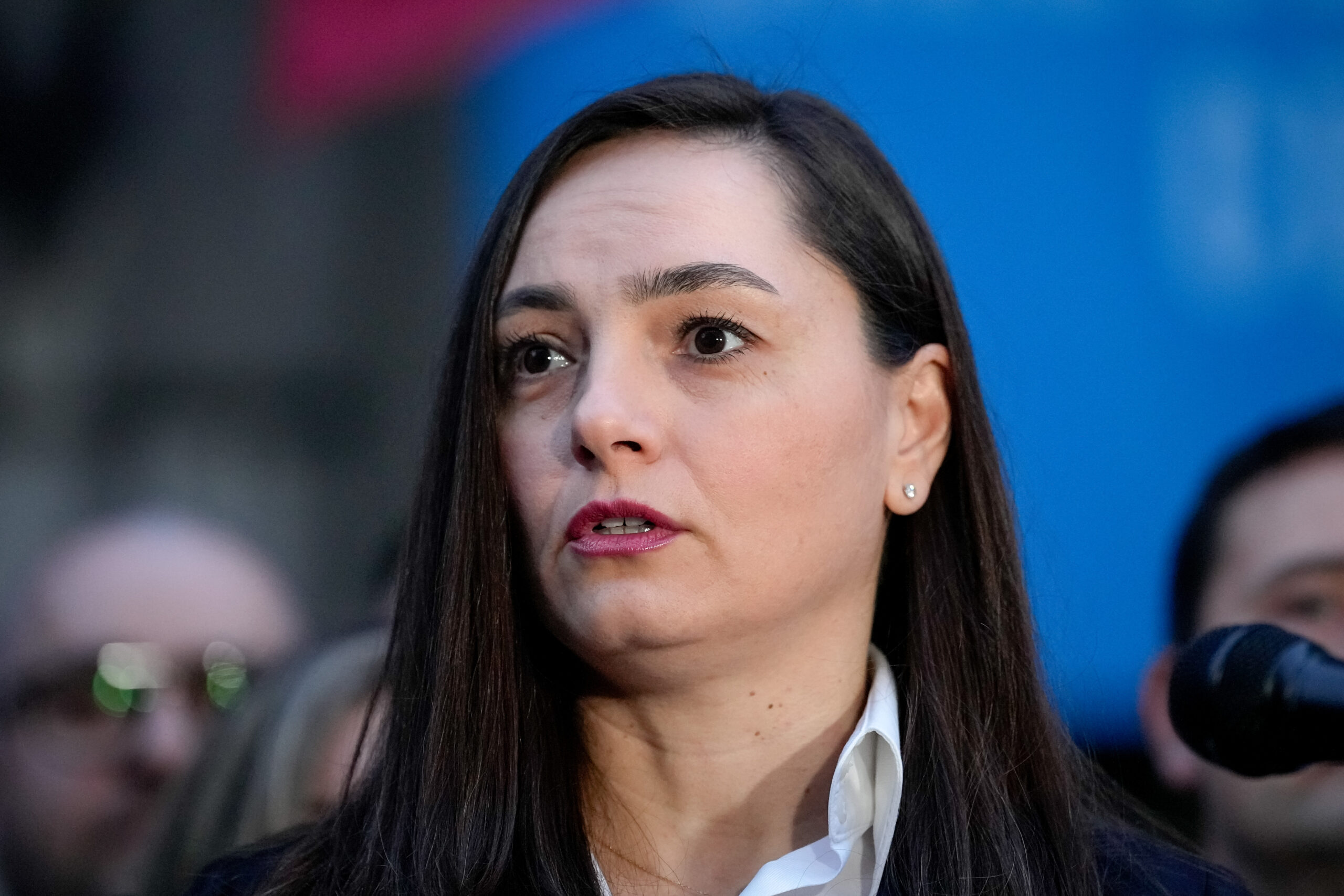 Scandal în Parlament. POT acuză că membrii pe care i-a exclus pun bețe în roate partidului. Ce acuzații aduce Ana Maria Gavrilă