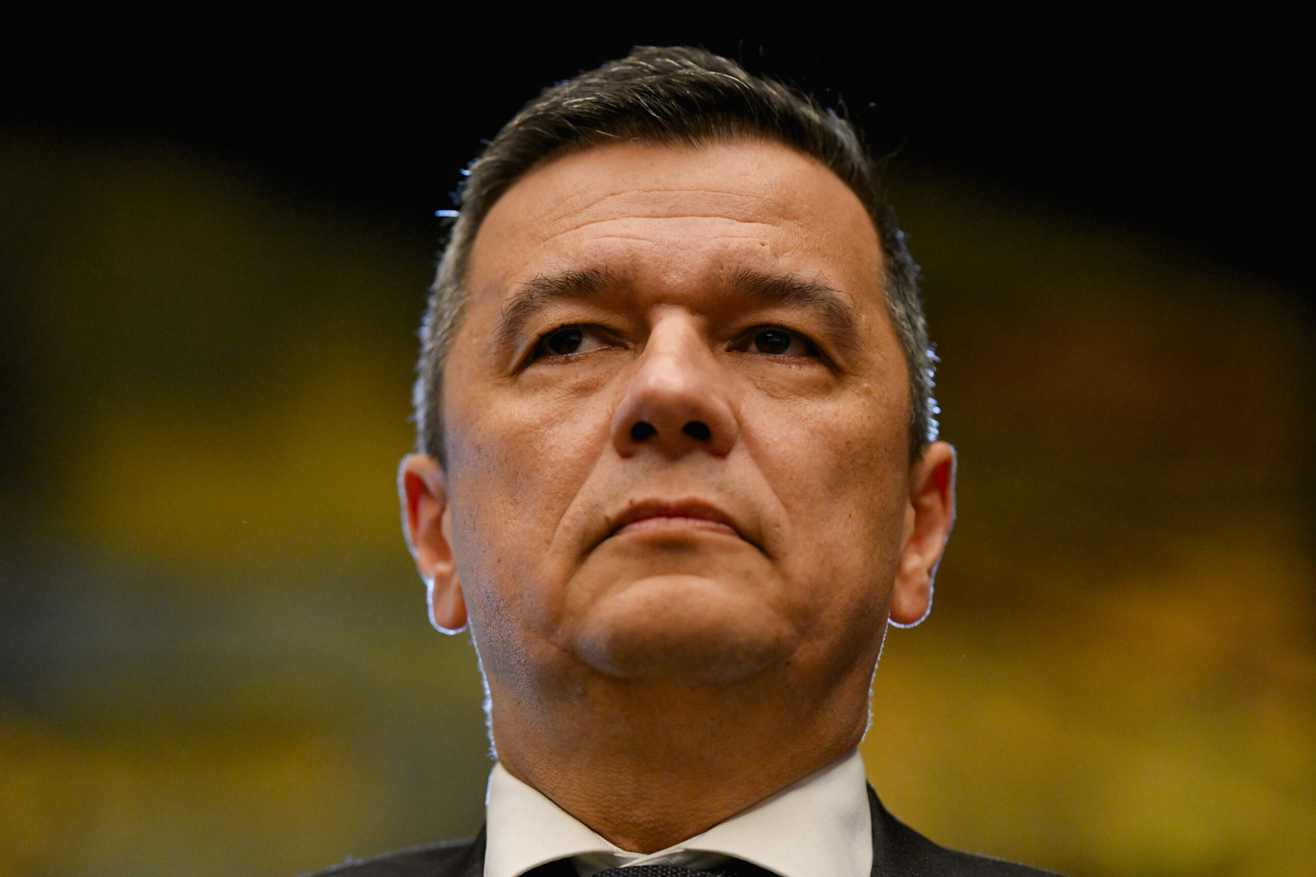 Grindeanu cere o viteză mai mare pentru aplicarea măsurilor privind stabilizarea prețurilor carburanților și energiei: Faceți-vă treaba ca Guvern!