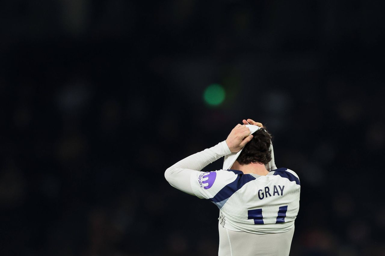 Nu mai e o glumă! Tottenham e în cădere liberă în Premier League, iar retrogradarea e un pericol real