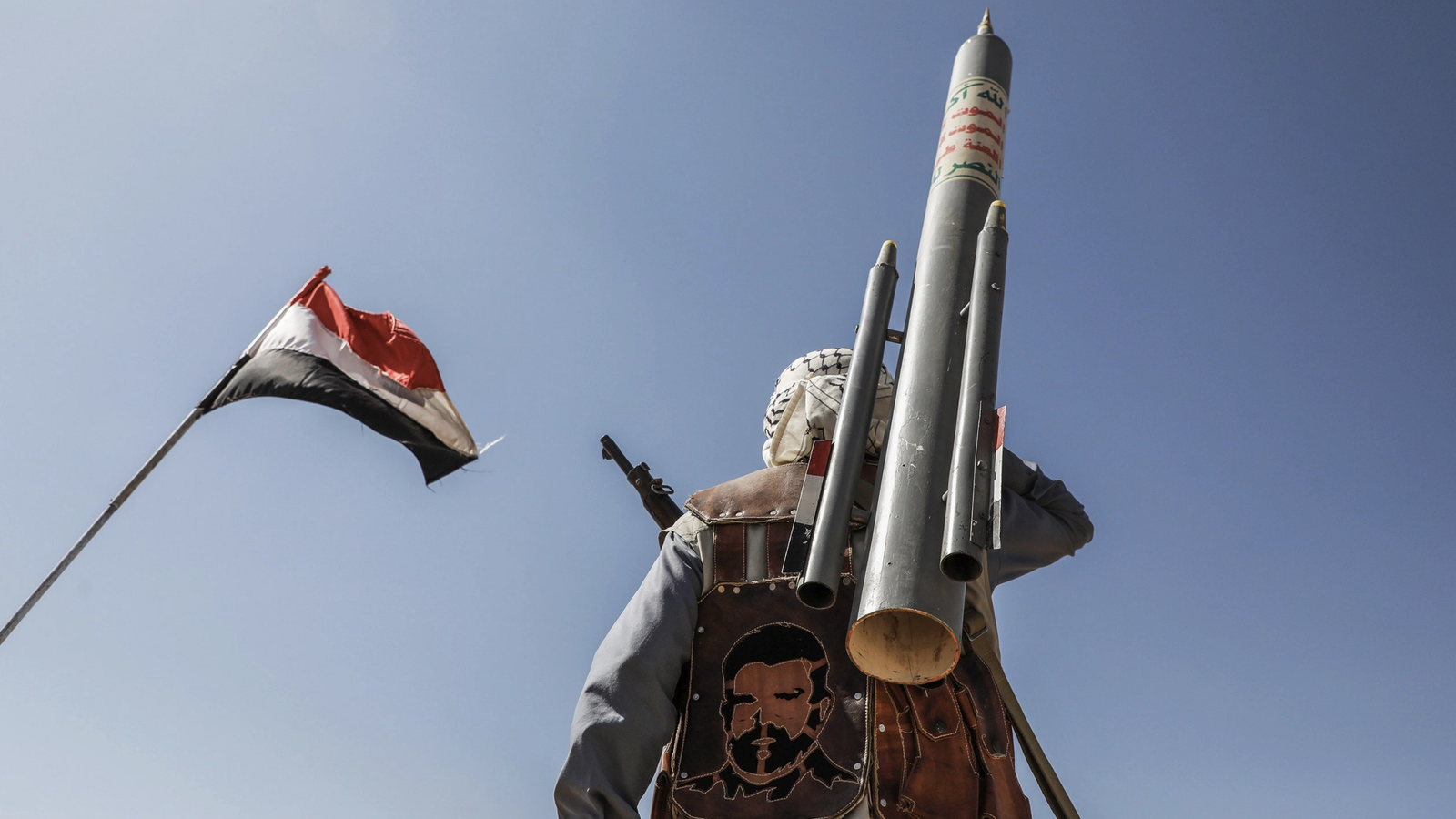 Rebelii Houthi amenință: „Avem degetul pe trăgaci pentru o intervenție militară directă”