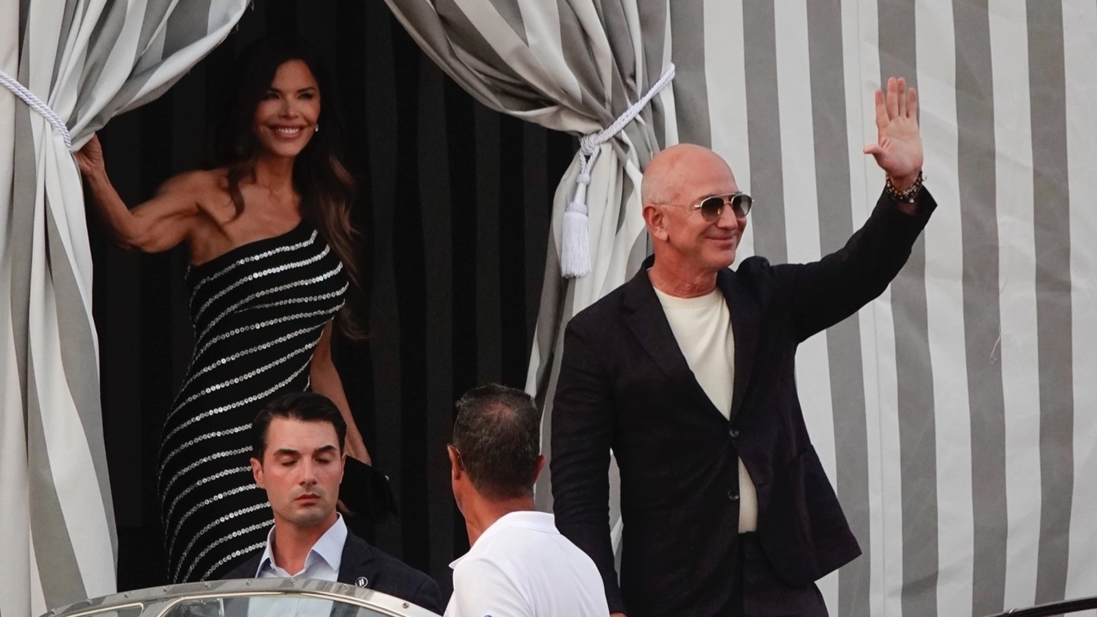 Jeff Bezos vrea să atragă 100 de miliarde de dolari pentru achiziţia şi transformarea companiilor industriale cu ajutorul inteligenţei artificiale