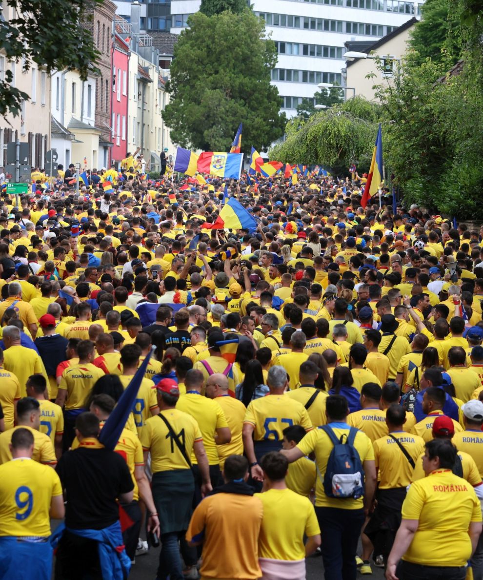 Câte mii de suporteri români vor fi în tribune la meciul tricolorilor cu Turcia! Ce vor găsi în sectorul rezervat