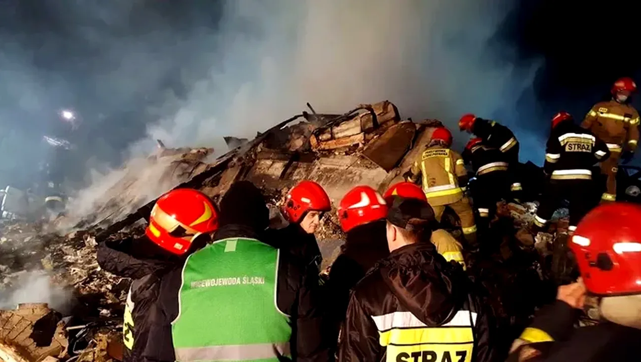 Primarul comunei și mai mulți consilieri, incluși în ancheta de la barul „Constellation”. Cu ce acuzații se confruntă