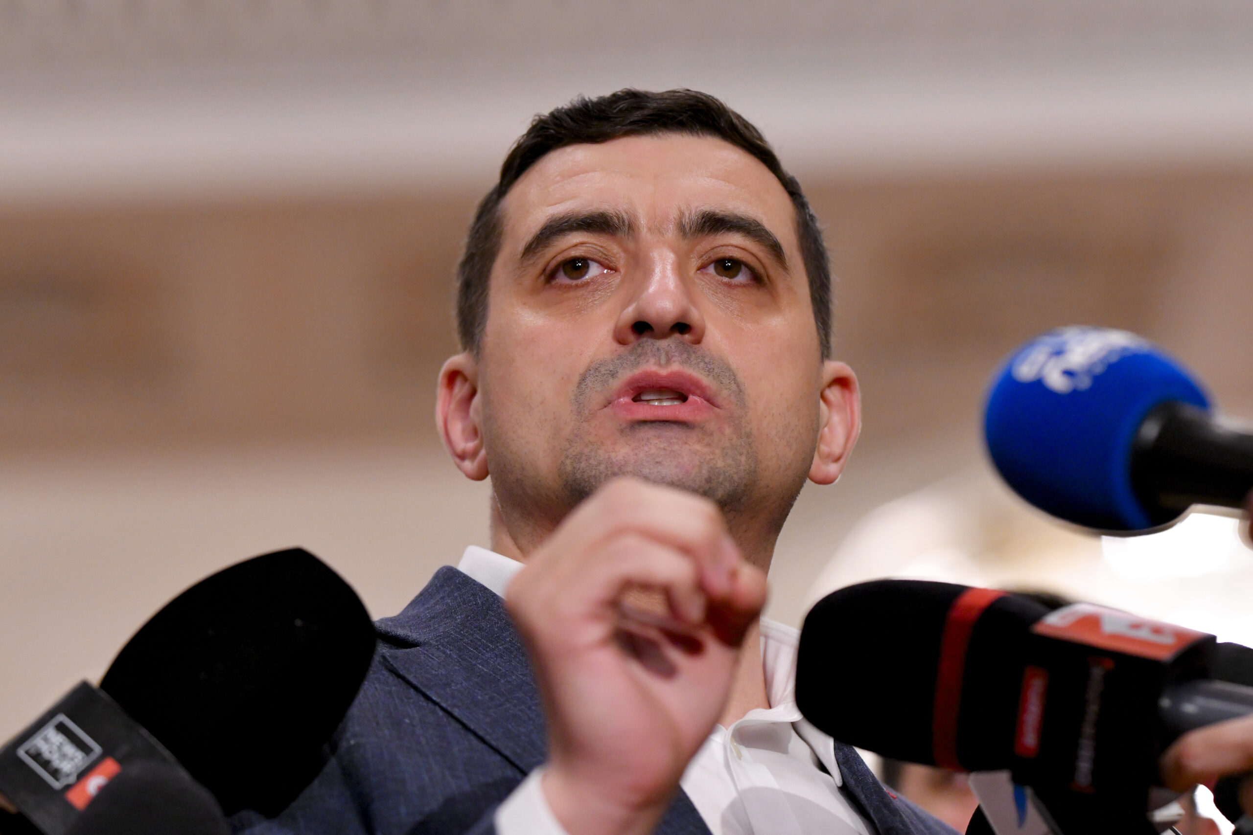 AUR anunță sprijin pentru eventuale moțiuni de cenzură