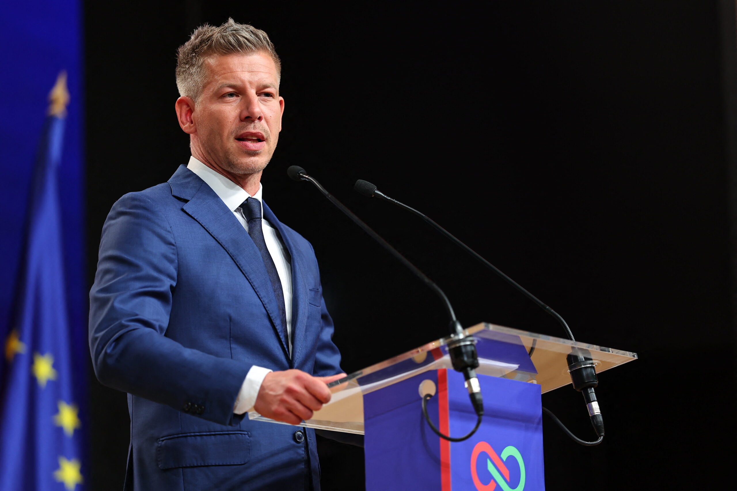 Oligarhii lui Orbán își transferă banii în străinătate și se pregătesc să plece din Ungaria