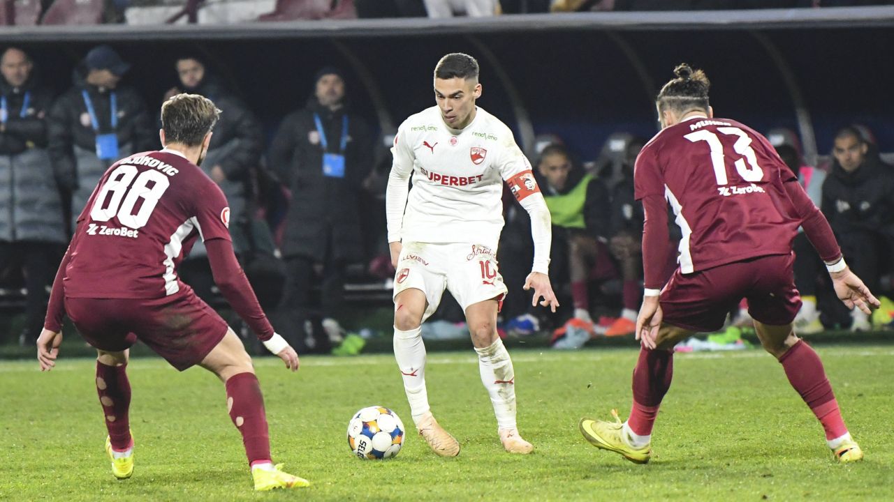 CFR Cluj – Dinamo ACUM, ”câinii” domină! Surprize uriașe în echipa lui Zeljko Kopic: Musi și Armstrong sunt rezerve