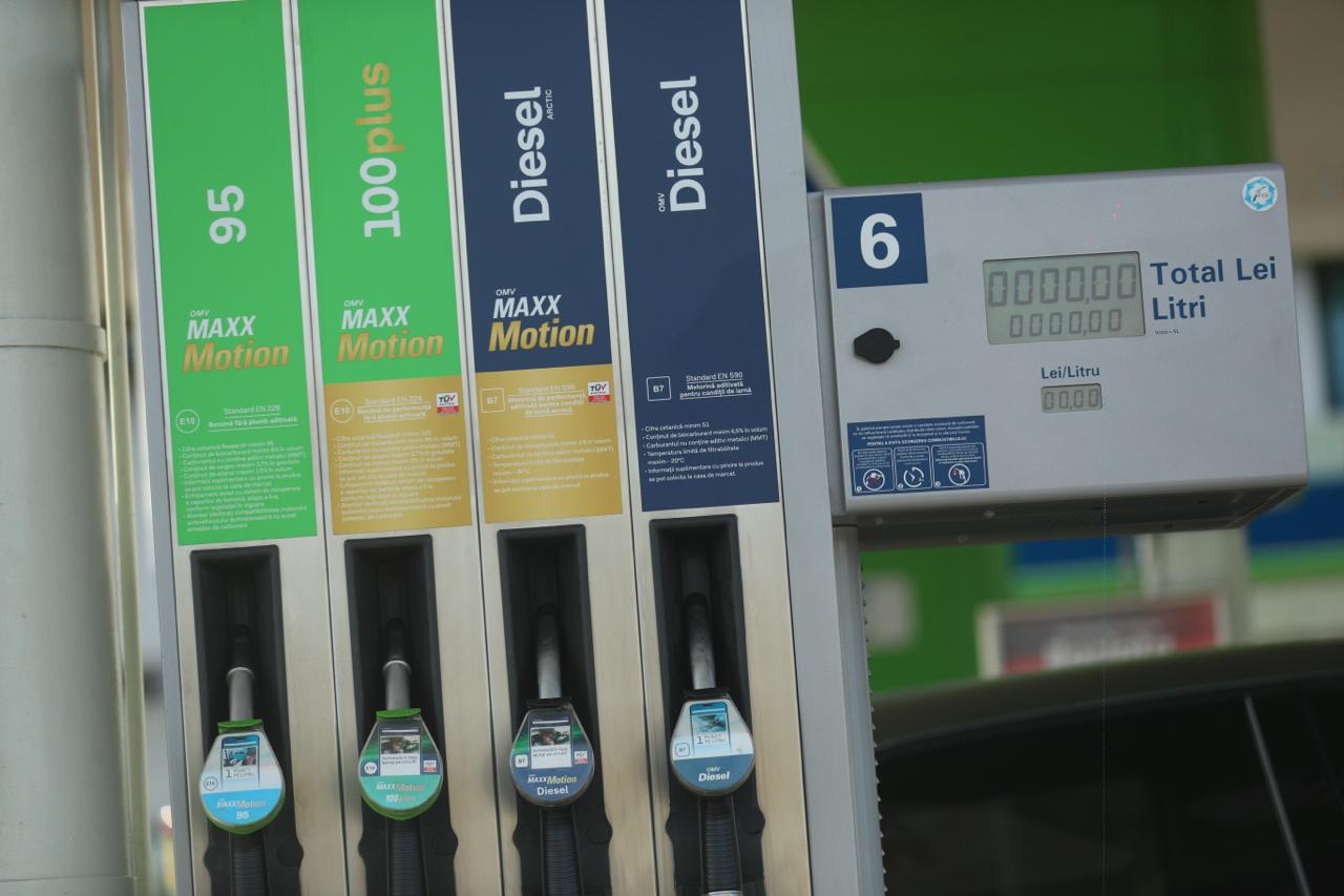 Prețul carburanților din România a scăzut după intrarea în vigoare a armistițiul dintre SUA și Iran. Cât costă astăzi benzina și motorina