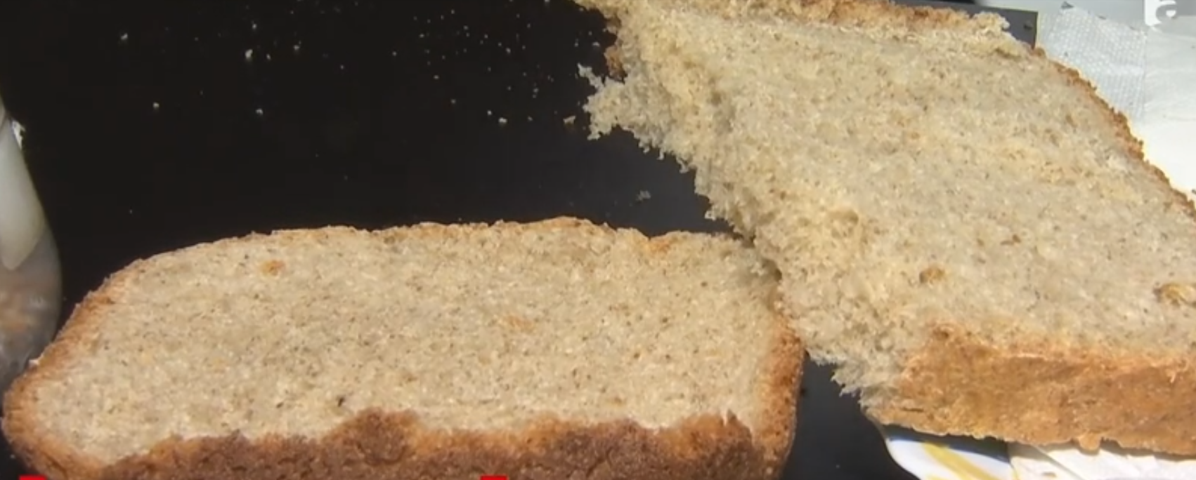 Locul în care nu trebuie să păstrezi niciodată pâinea. O simplă neatenție îți poate ruina micul dejun