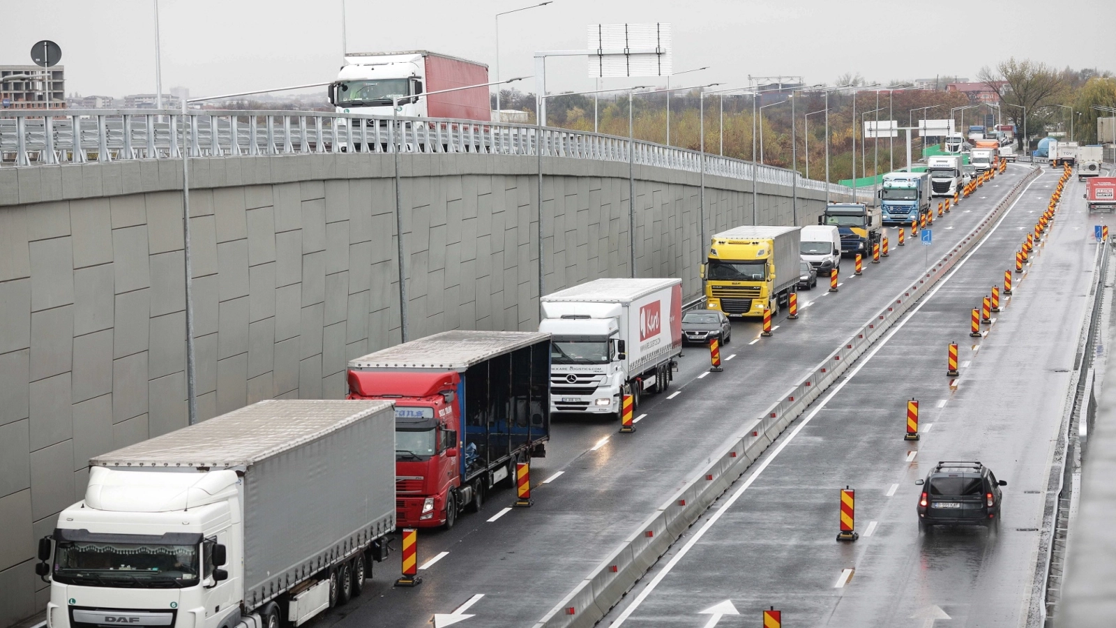 Procurorii DGA au ‘astupat’ ‘culoarul liber’ în zonele interzise pentru transportatori: Cum reușeau camioanele să intre gratis în Capitală