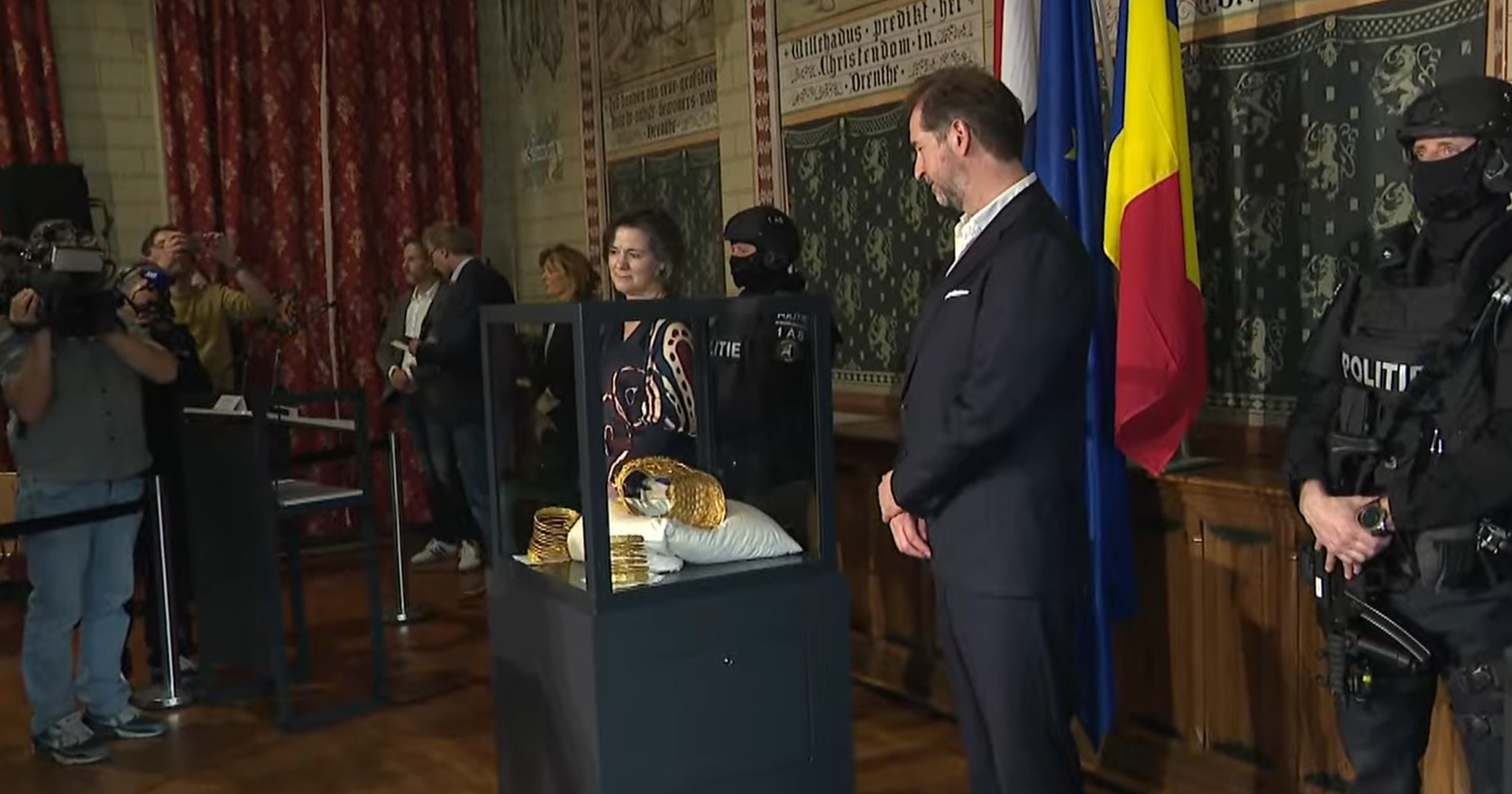 Procurorul de caz dă detalii despre cum au fost returnate coiful de la Coțofenești și brățările dacice