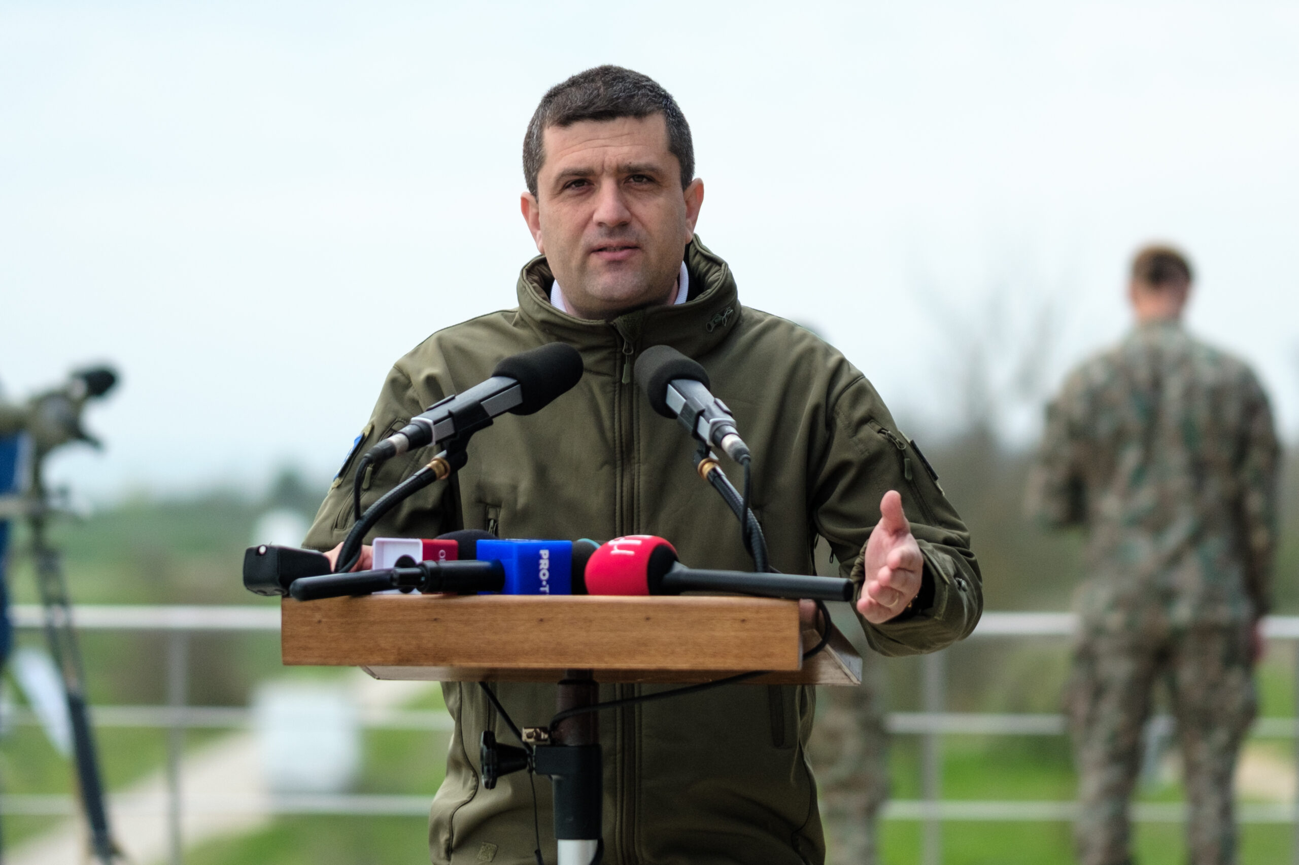 Miruță, în vizită la militarii români detașați în Lituania, după ce mai multe drone au invadat spațiul aerian din Țările Baltice