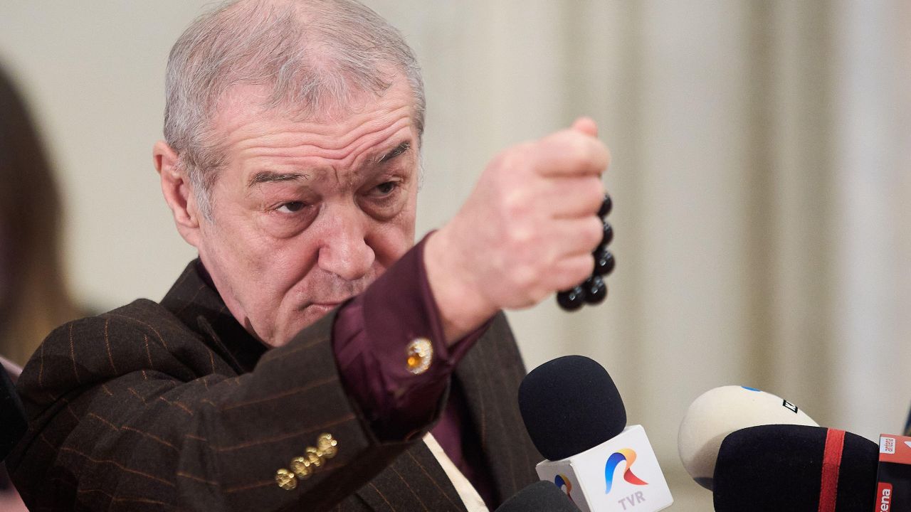 L-au ajuns „blestemele“ lui Becali: atacantul care i-a luat banii degeaba a ratat șansa carierei!