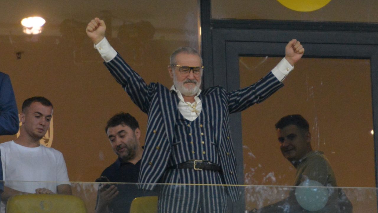 Gigi Becali s-a decis în privința noului antrenor de la FCSB: ”Nu am nicio emoție! Pe 21 îl punem”