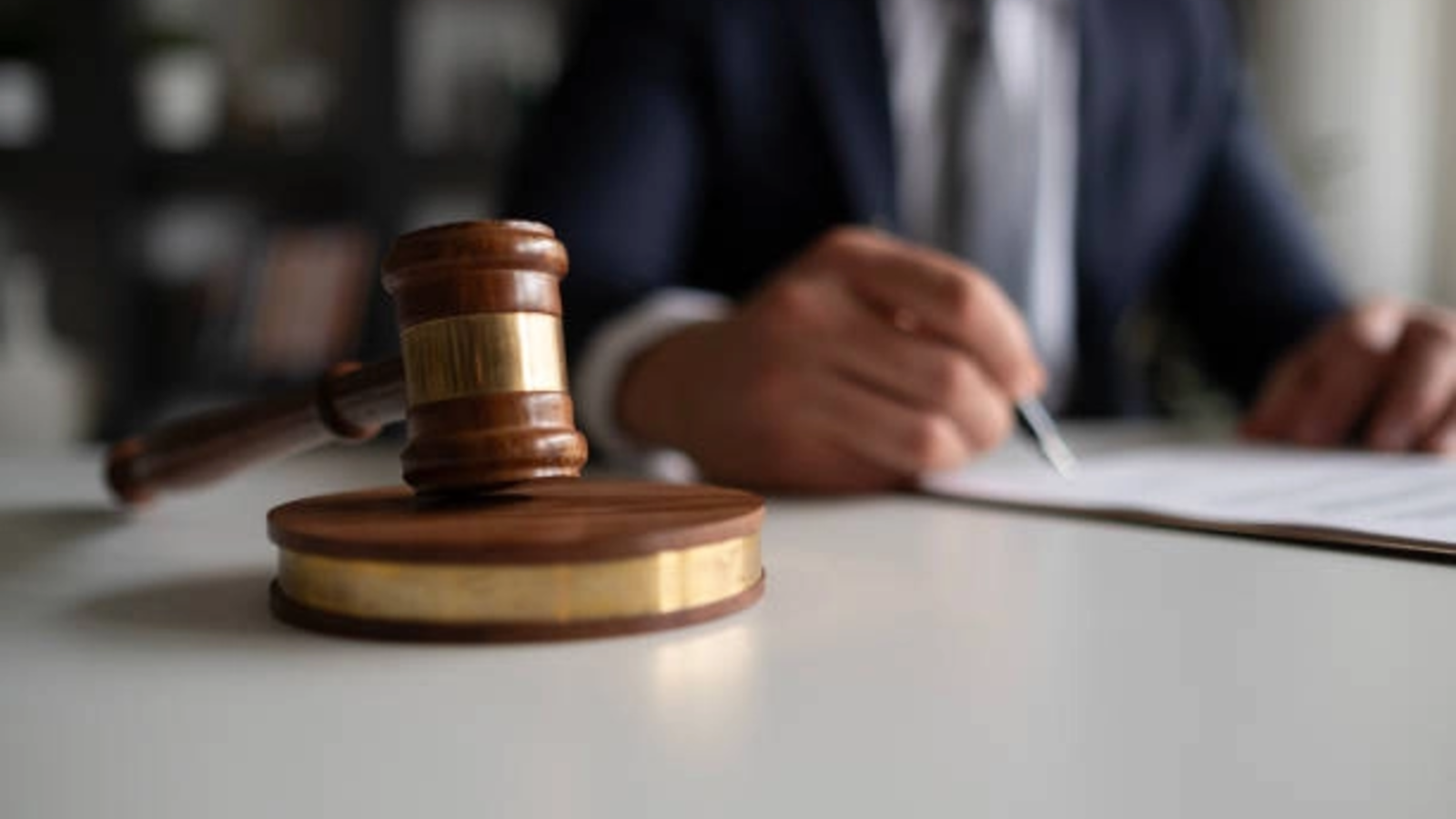 Lovitură pentru pensiile a mii de români: ÎCCJ, decizie tranșantă privind armata obligatorie și reducerea vârstei de pensionare | DOCUMENT
