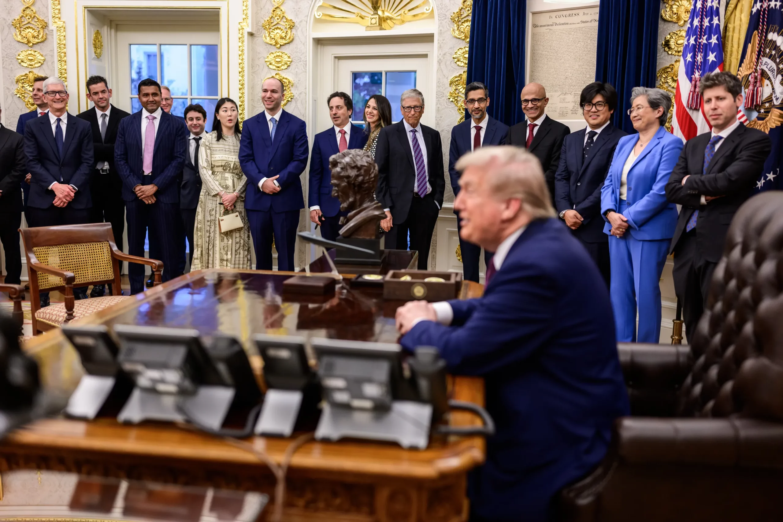 Trump duce o armată de oameni de afaceri în China pentru a forța acorduri comerciale