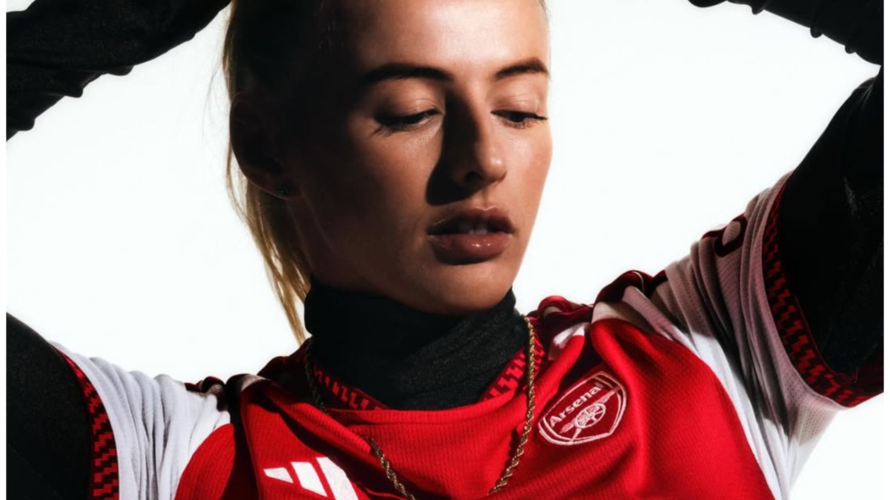 Arsenal și-a lansat noul echipament! Cum vor arăta „tunarii” în sezonul 2026/27