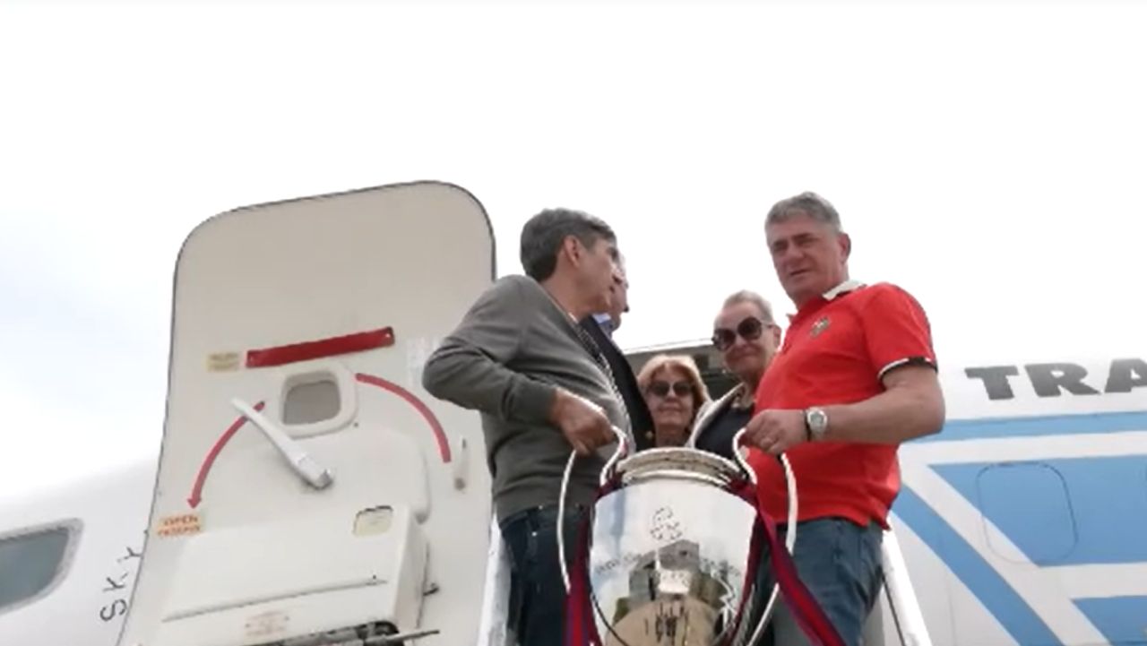 Imagine memorabilă! Momentul istoric al Stelei, recreat de Victor Pițurcă și Ștefan Iovan
