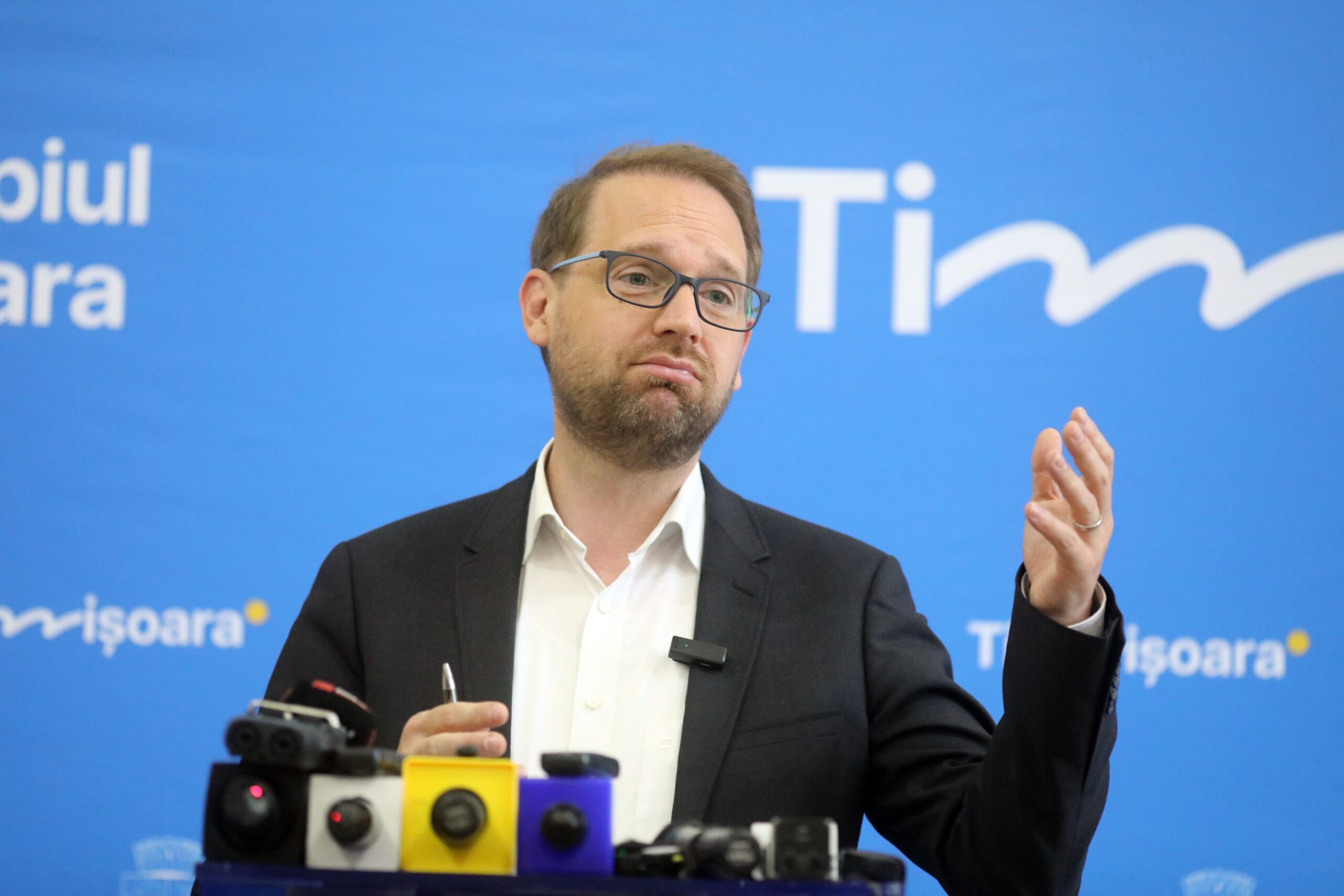 „Putem să nu ne mai prefacem că AUR ar fi un partid anti-PSD?”