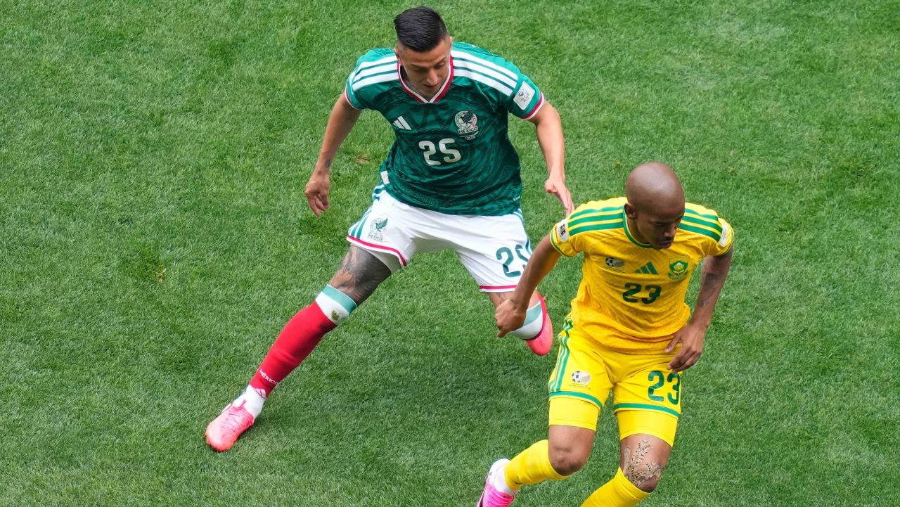 Mexic – Africa de Sud 2-0! Debut cu victorie pentru țara gazdă: trei cartonașe roșii