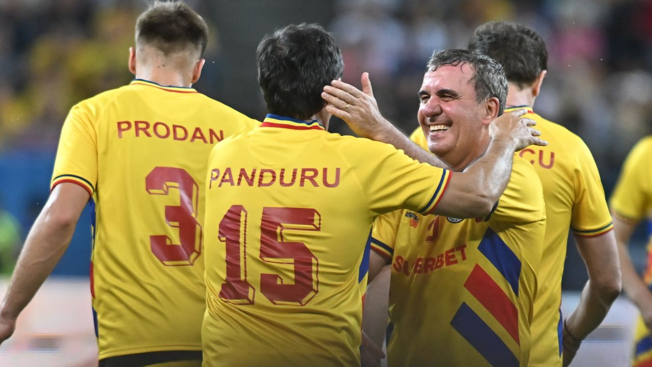Reacția lui Panduru, după ce a văzut primul 11 al lui Hagi: „Echipă de vacanță”