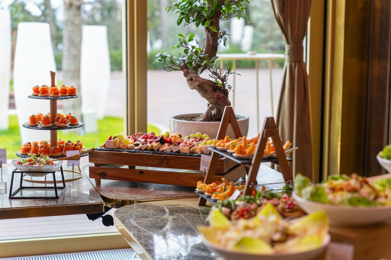 TUYA redefinește experiențele gastronomice premium prin lansarea conceptului Home & Office Fine Dining