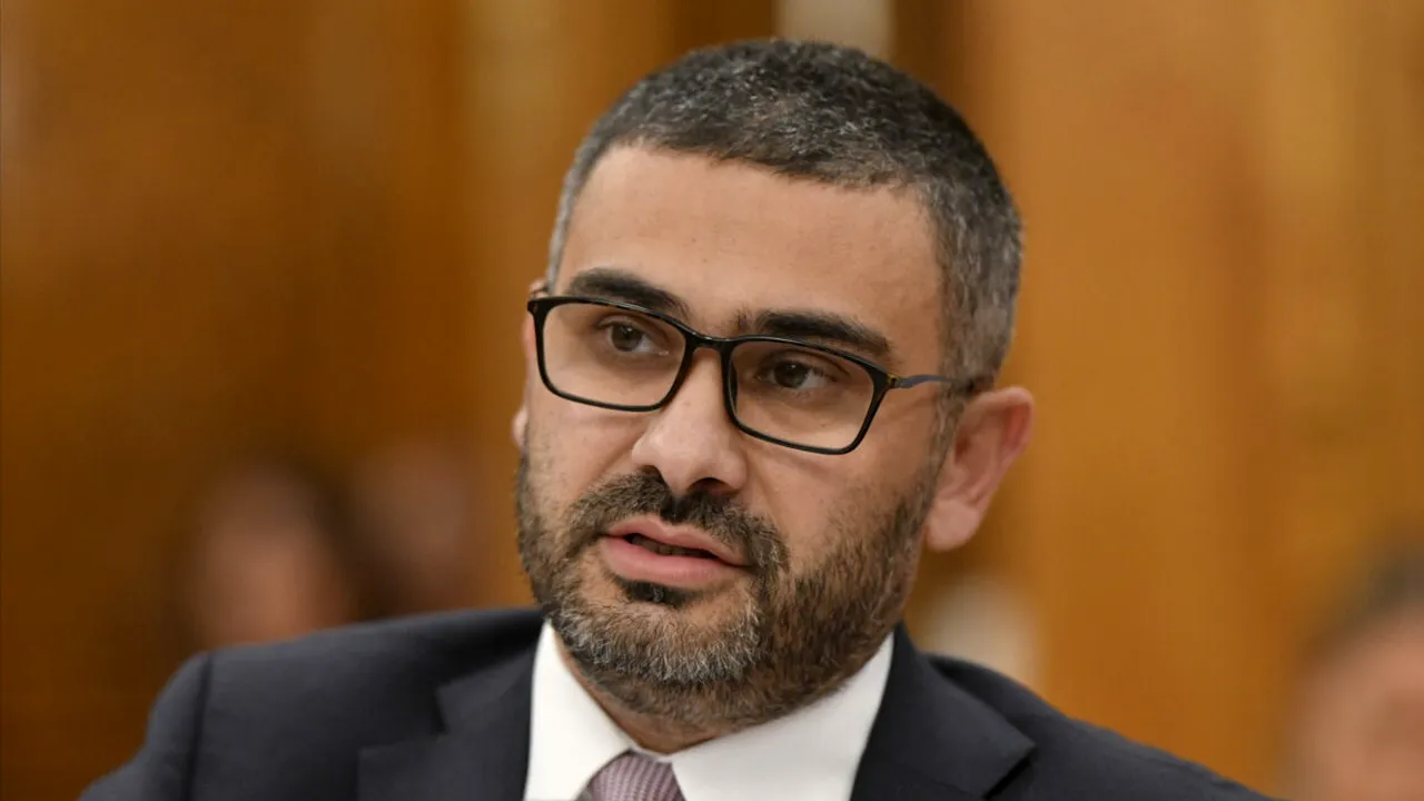 Legea salarizării dă mai mulți bani unui minister