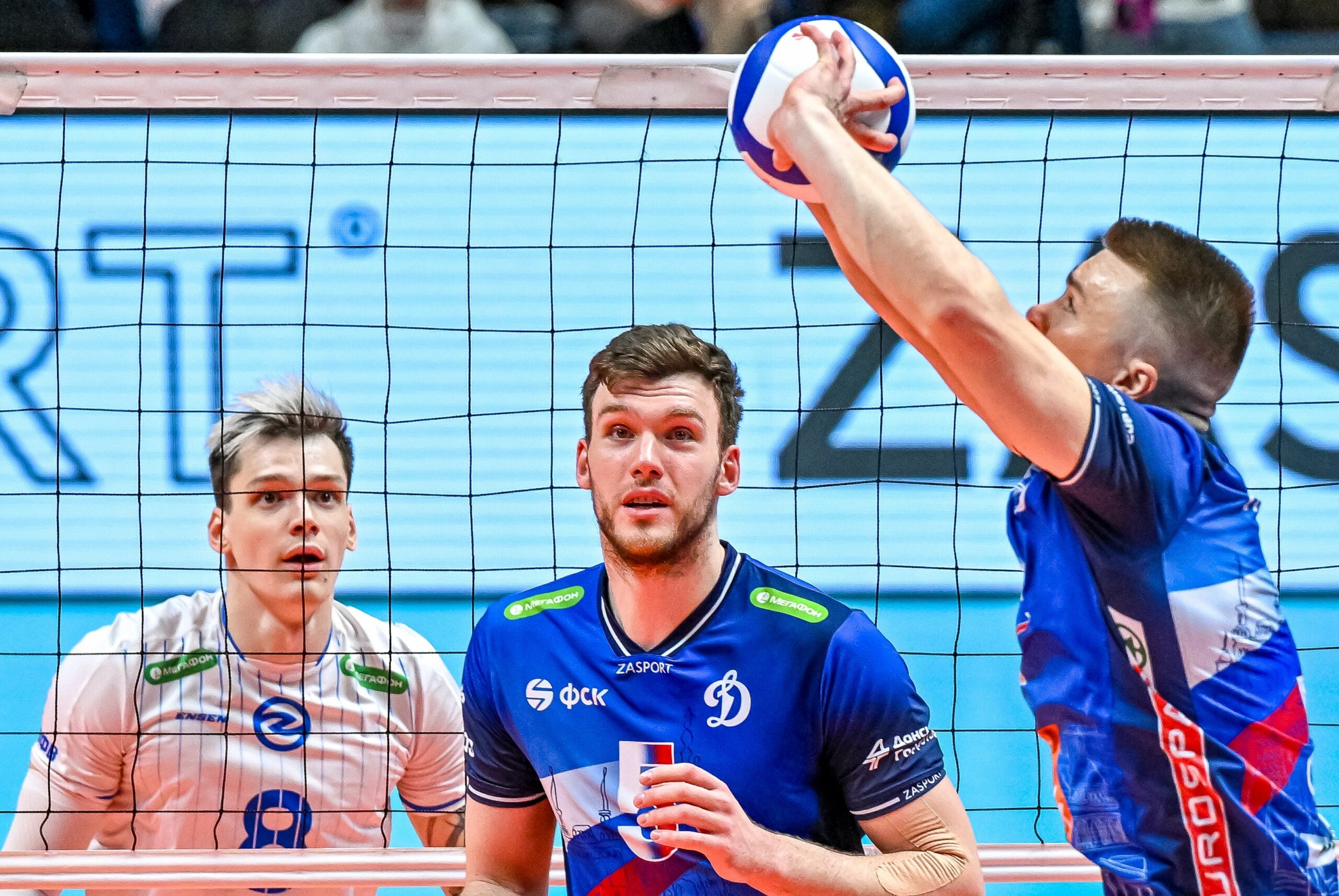 După 4 ani de restricții, Federația Internațională de Volei le permite sportivilor ruși să participe la campionate internaționale