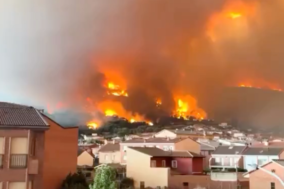Incendiile de vegetație și inundațiile schimbă piața asigurărilor din Europa. Regiuni întregi riscă să devină neasigurabile