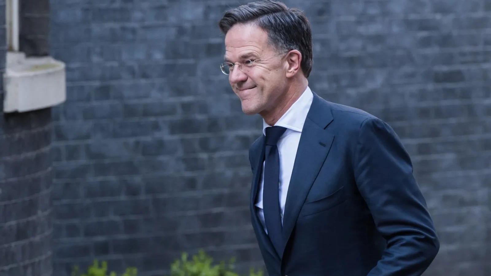 Mark Rutte participă la reuniunea cabinetului german, înainte de summitul NATO de la Ankara